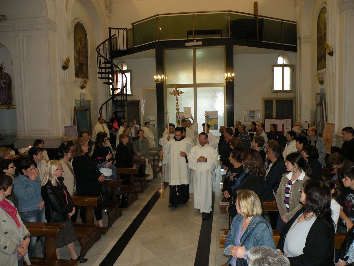 18-04-2013-messa-processione-eucaristica-00020.JPG