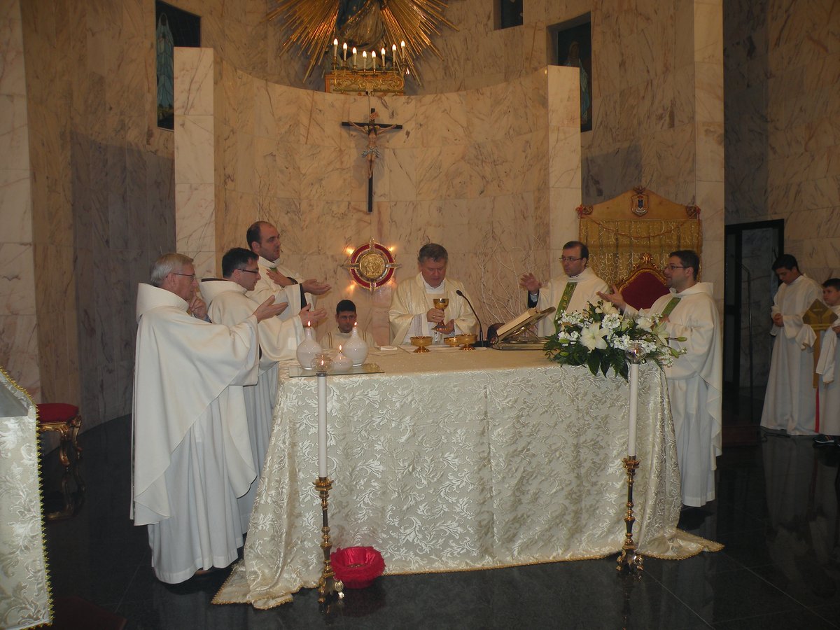 18-04-2013-messa-processione-eucaristica-00053.JPG