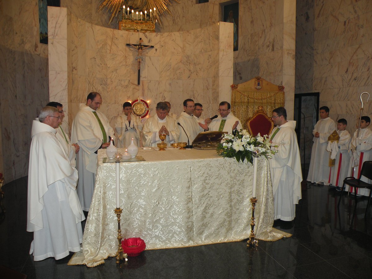 18-04-2013-messa-processione-eucaristica-00058.JPG