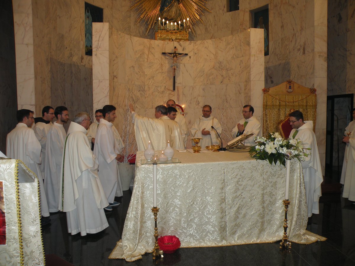 18-04-2013-messa-processione-eucaristica-00063.JPG