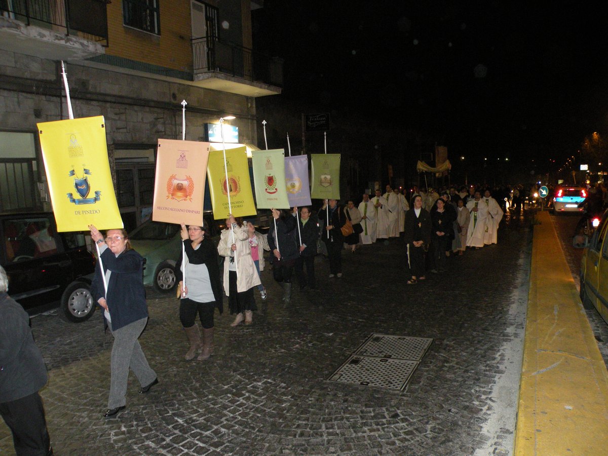 18-04-2013-messa-processione-eucaristica-00101.JPG