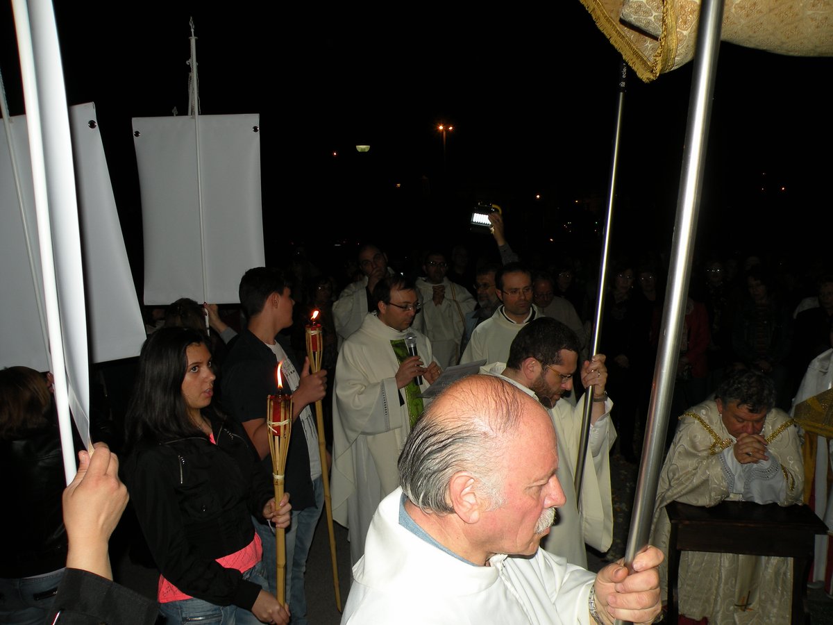 18-04-2013-messa-processione-eucaristica-00136.JPG