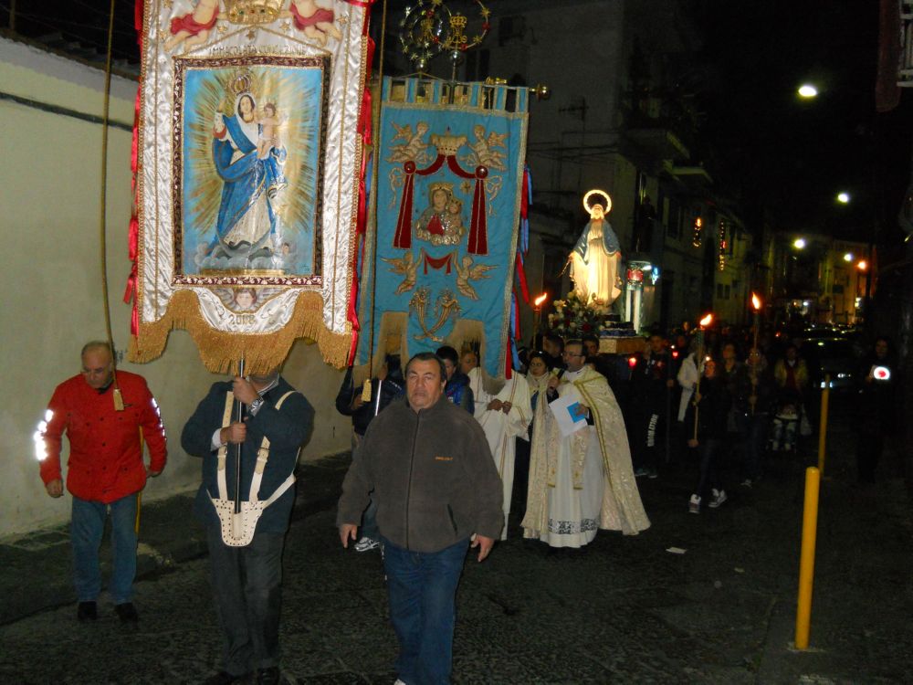 8-12-2011-messa-processione-111