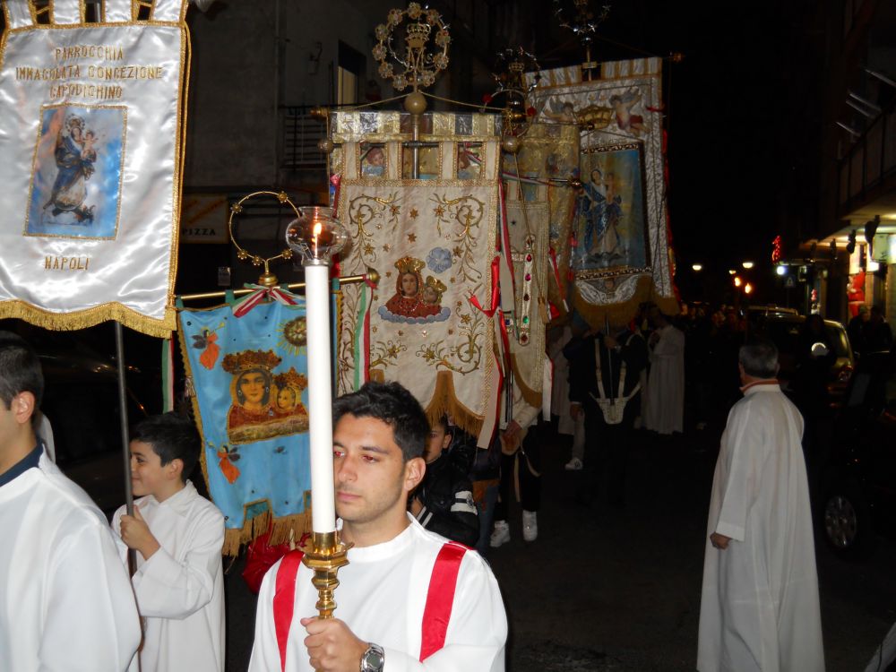 8-12-2011-messa-processione-117