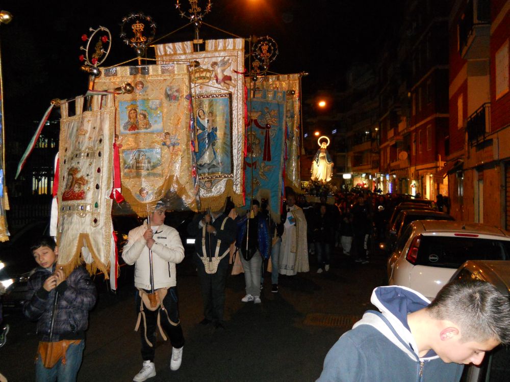 8-12-2011-messa-processione-126