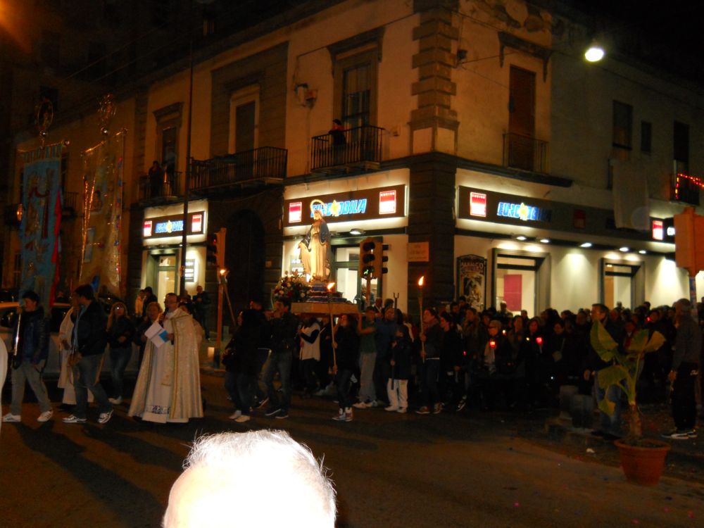 8-12-2011-messa-processione-158