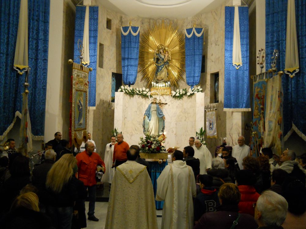 8-12-2011-messa-processione-206