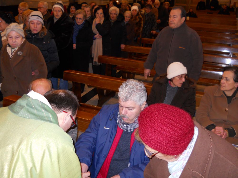 11-02-2012-madonna-lourdesI-0030