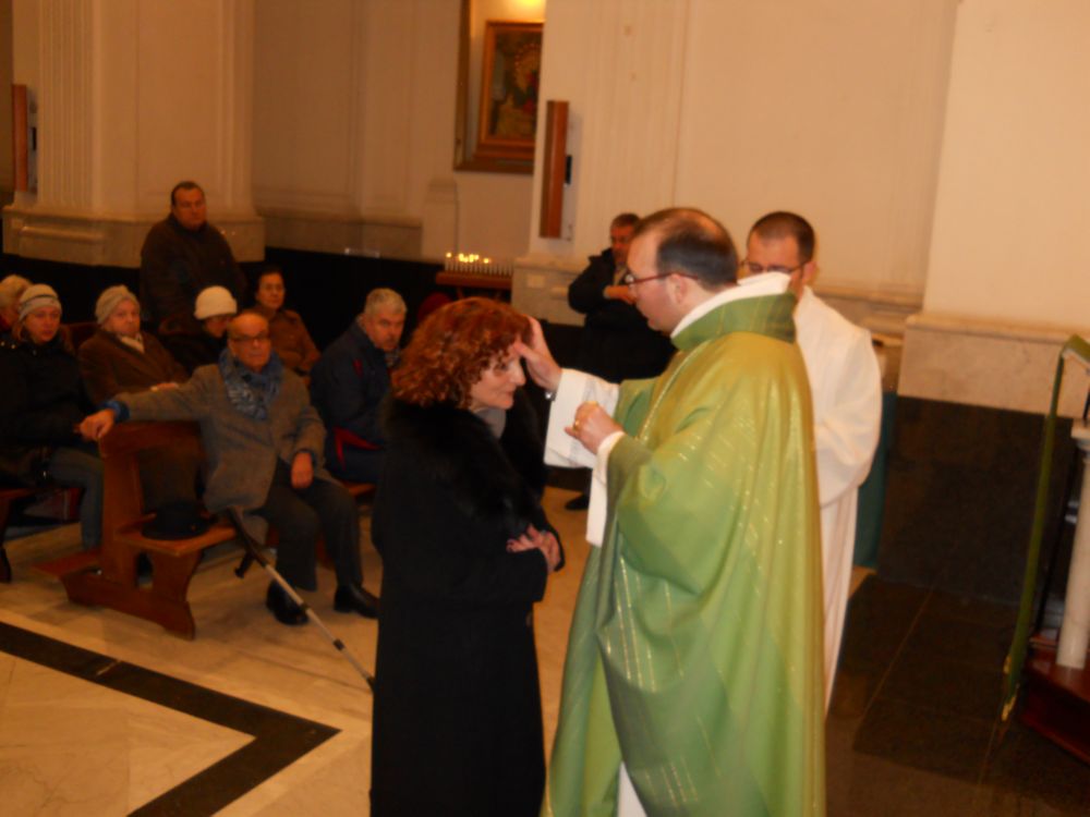 11-02-2012-madonna-lourdesI-0061