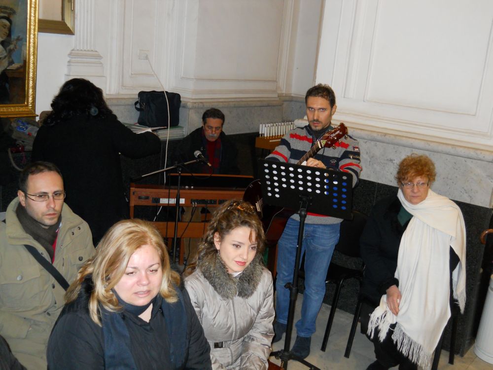 11-02-2012-madonna-lourdesI-0063