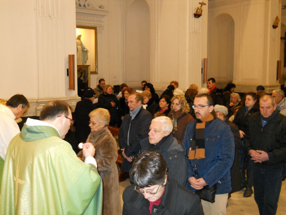 11-02-2012-madonna-lourdesI-0087