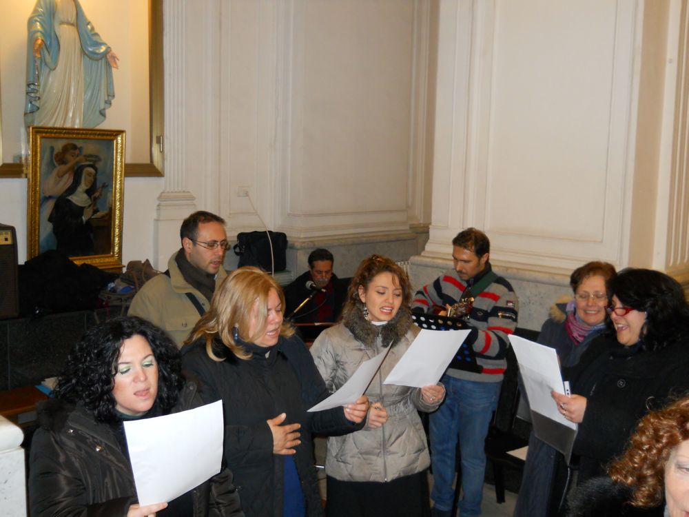 11-02-2012-madonna-lourdesI-0100