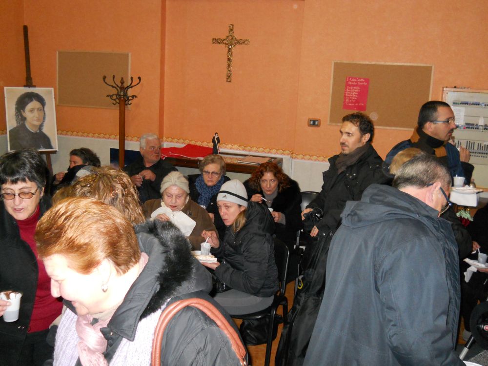 11-02-2012-madonna-lourdesI-0107