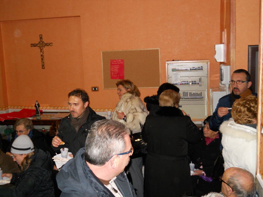 11-02-2012-madonna-lourdesI-0109