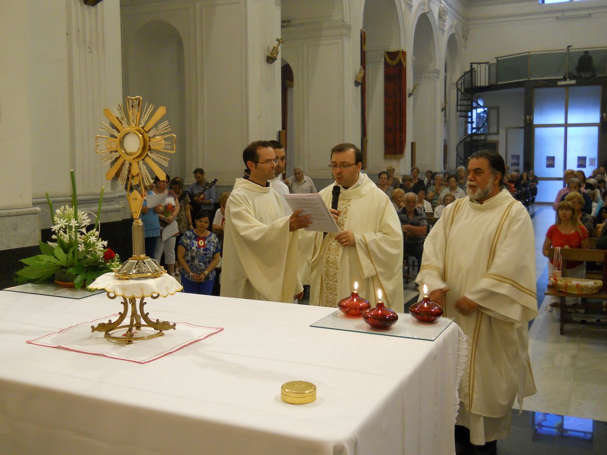 sacro-cuore-15-06-2012-00108.JPG