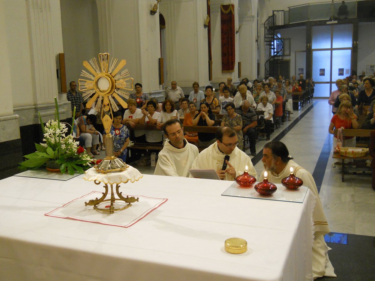 sacro-cuore-15-06-2012-00117.JPG