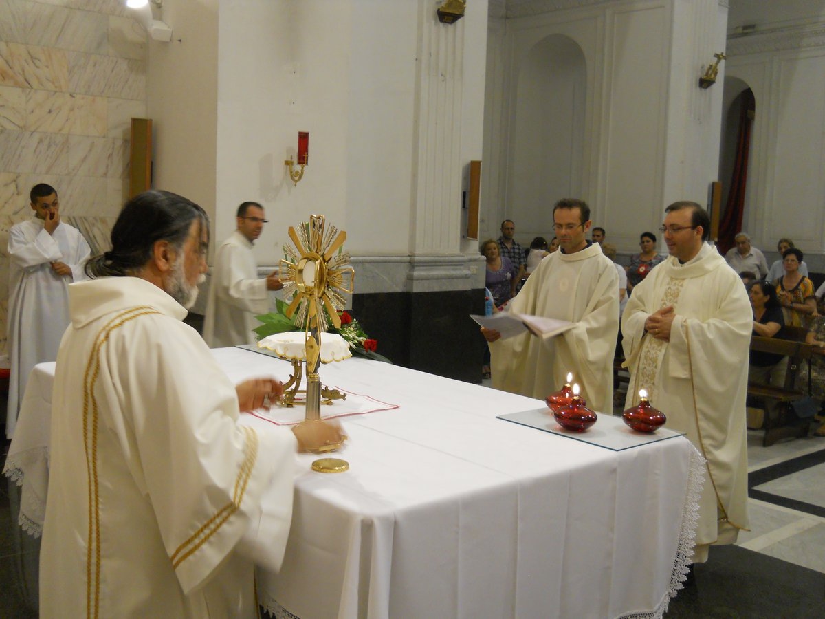sacro-cuore-15-06-2012-00118.JPG