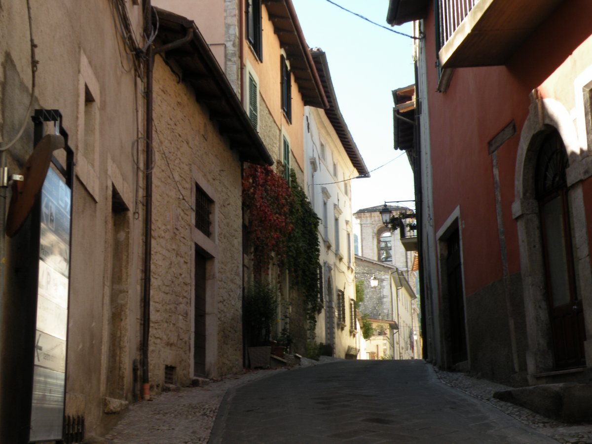 2012-assisi-cascia-00019.JPG