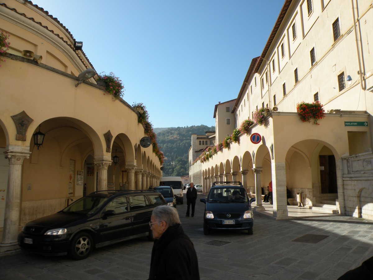 2012-assisi-cascia-00040.JPG