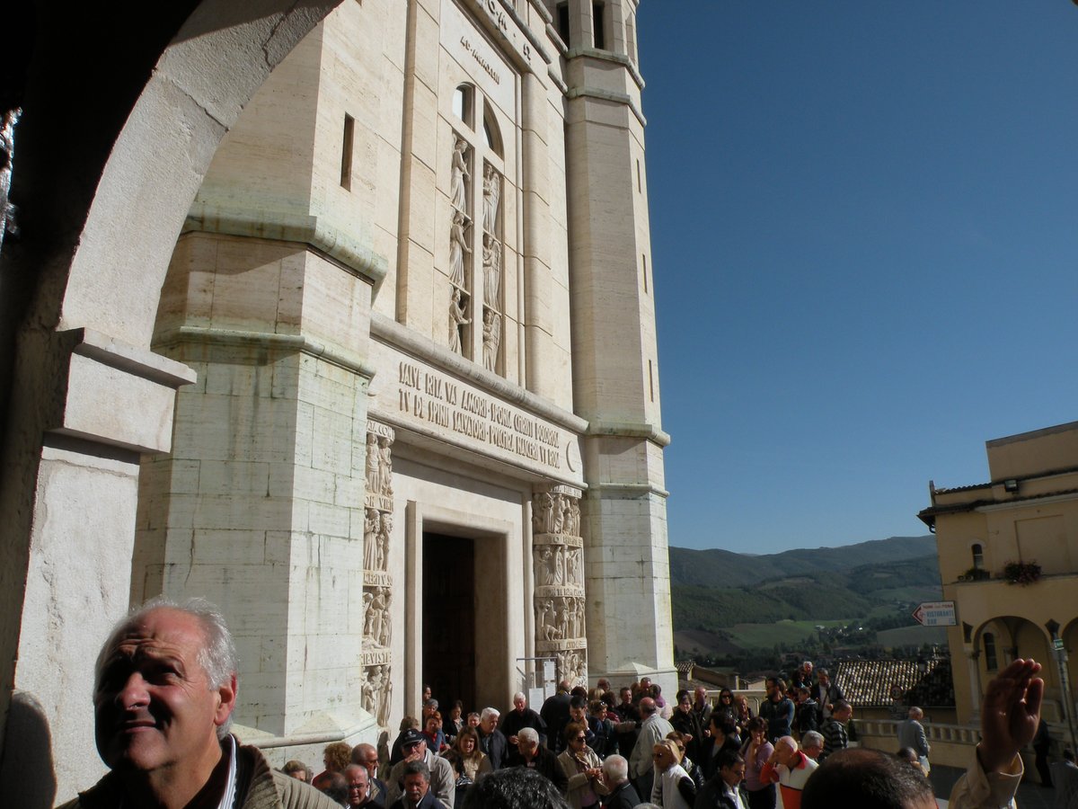 2012-assisi-cascia-00043.JPG