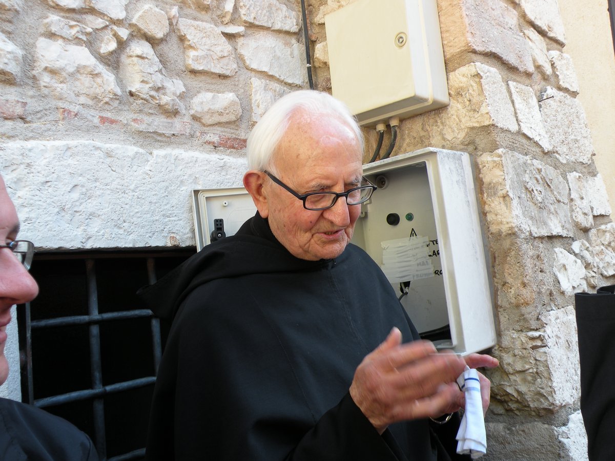 2012-assisi-cascia-00051.JPG