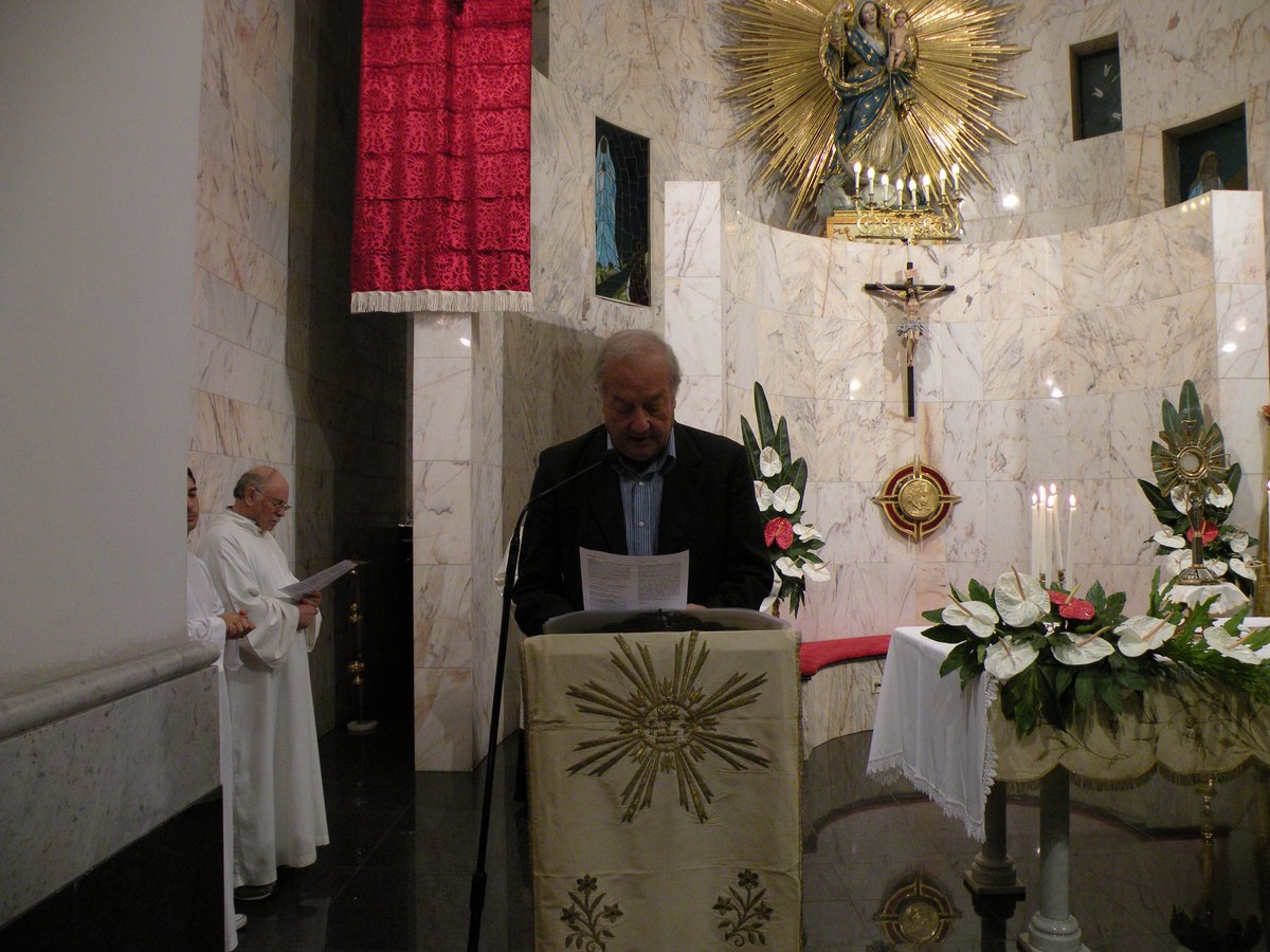 2012-giovedi-quarantore-00003.JPG