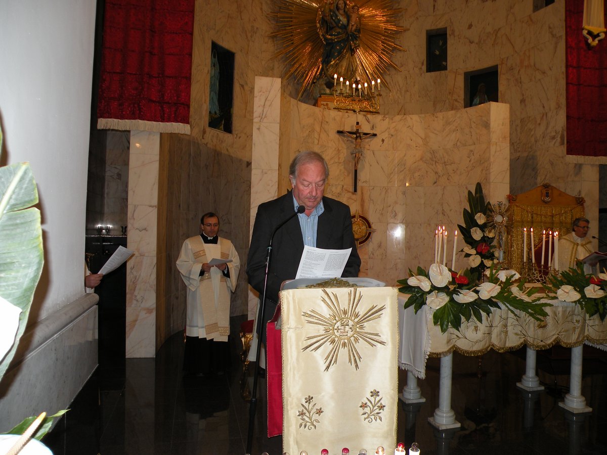 2012-giovedi-quarantore-00005.JPG
