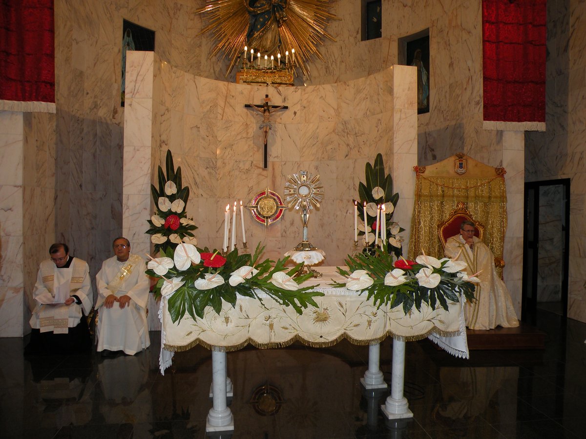 2012-giovedi-quarantore-00009.JPG