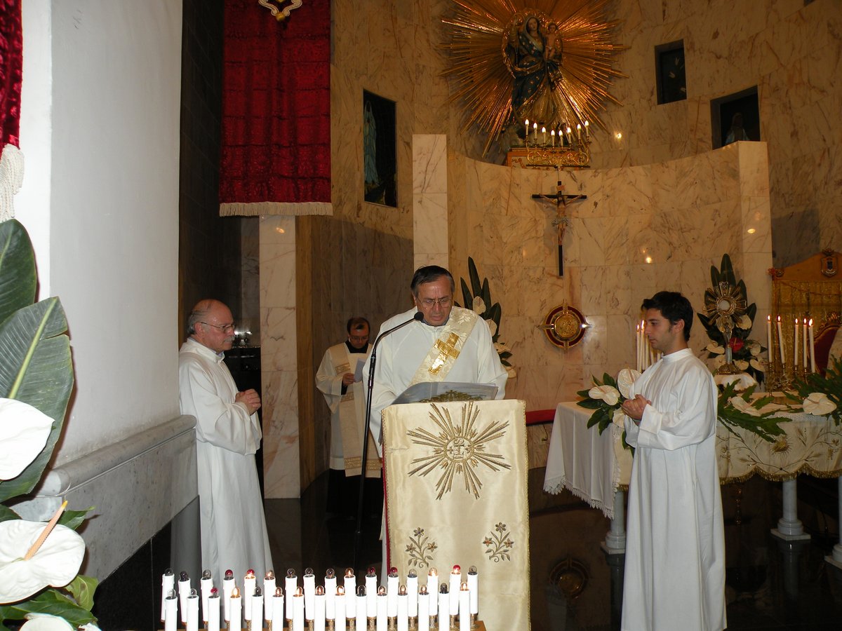 2012-giovedi-quarantore-00016.JPG