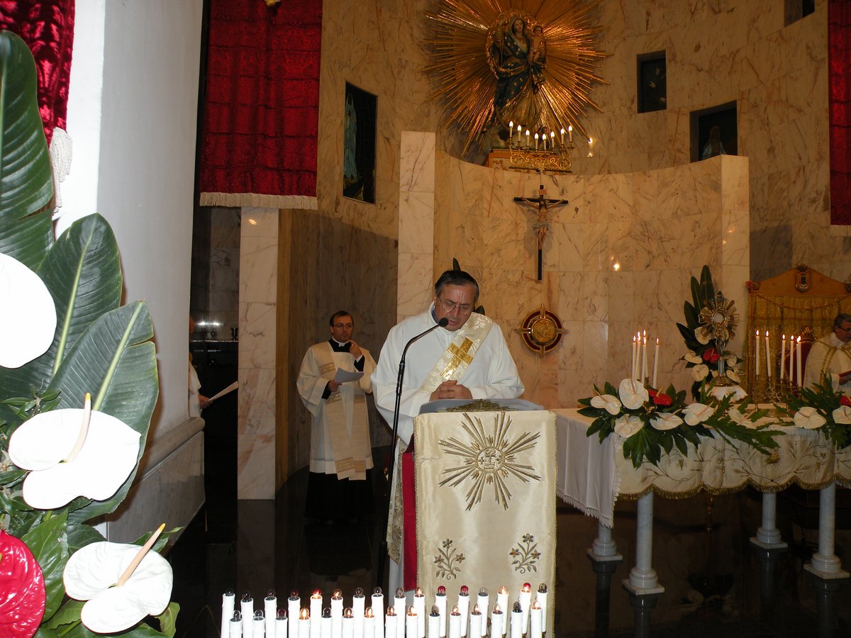 2012-giovedi-quarantore-00019.JPG