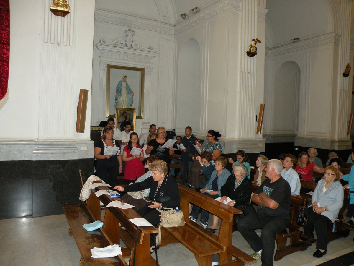 2012-giovedi-quarantore-00025.JPG