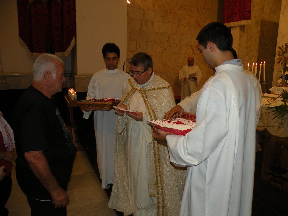 2012-giovedi-quarantore-00032.JPG