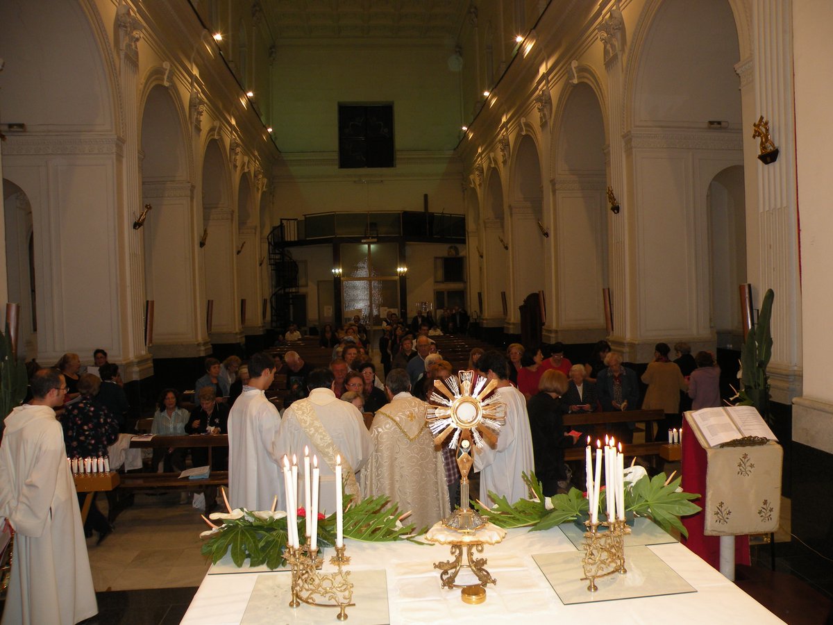 2012-giovedi-quarantore-00038.JPG
