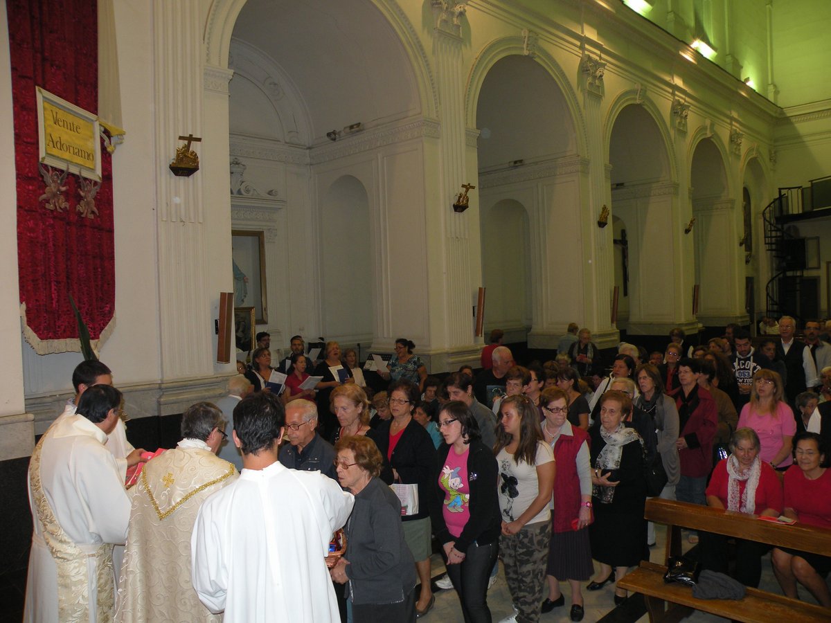 2012-giovedi-quarantore-00043.JPG