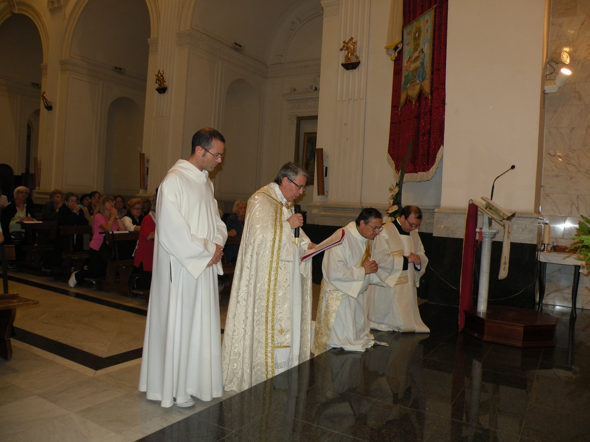 2012-giovedi-quarantore-00050.JPG