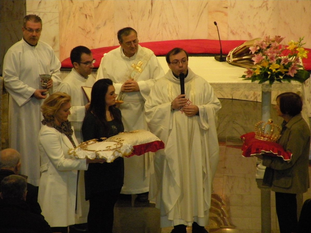 25-11-2012-corona-stellario-madonna-00004.JPG