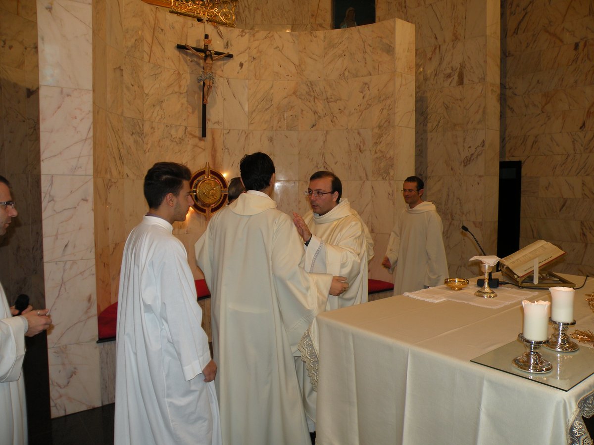 25-11-2012-corona-stellario-madonna-00043.JPG