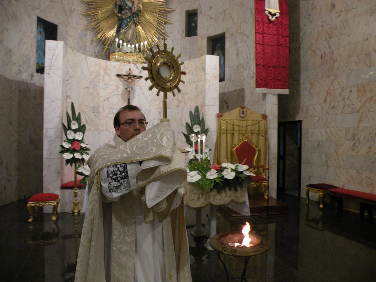 2012-venerdi-quarantore-00041.JPG