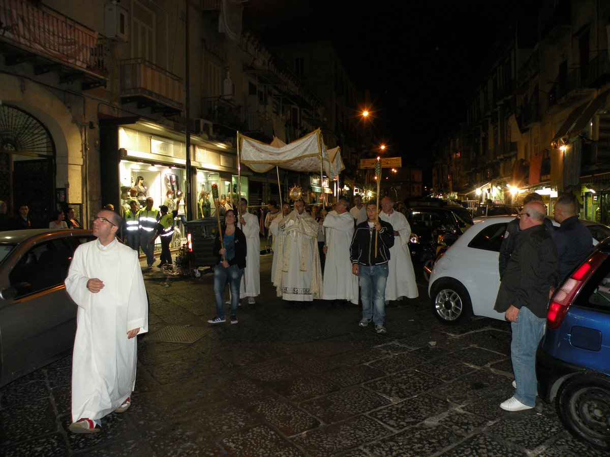2012-venerdi-quarantore-00049.JPG