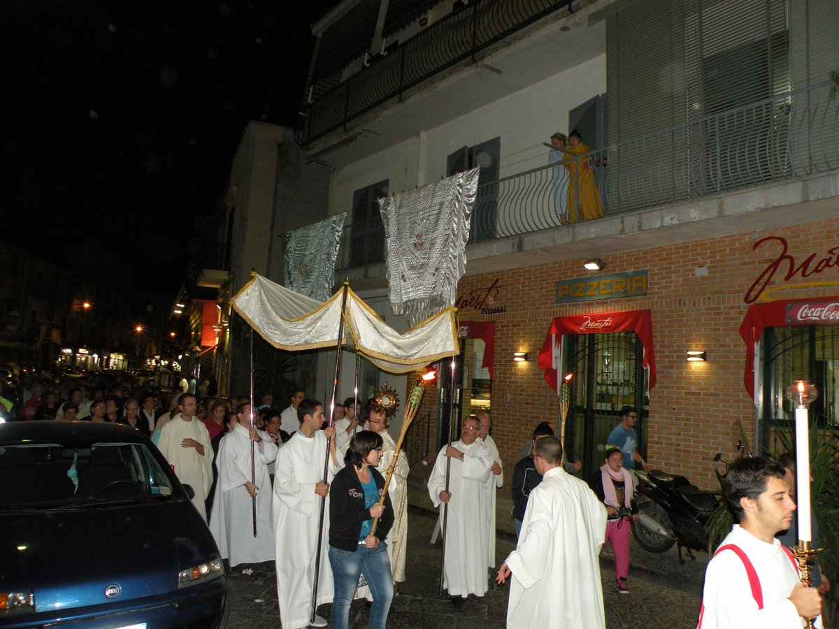 2012-venerdi-quarantore-00055.JPG