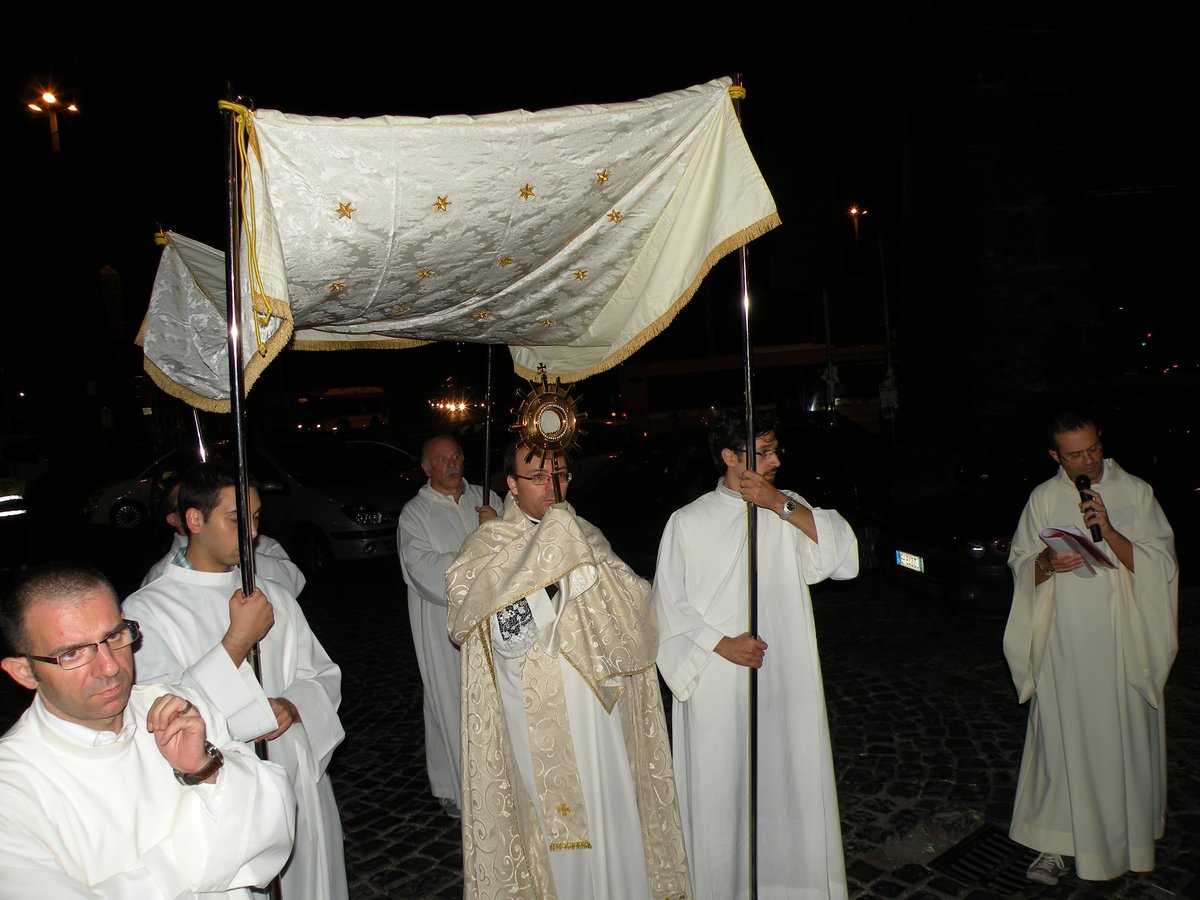 2012-venerdi-quarantore-00077.JPG