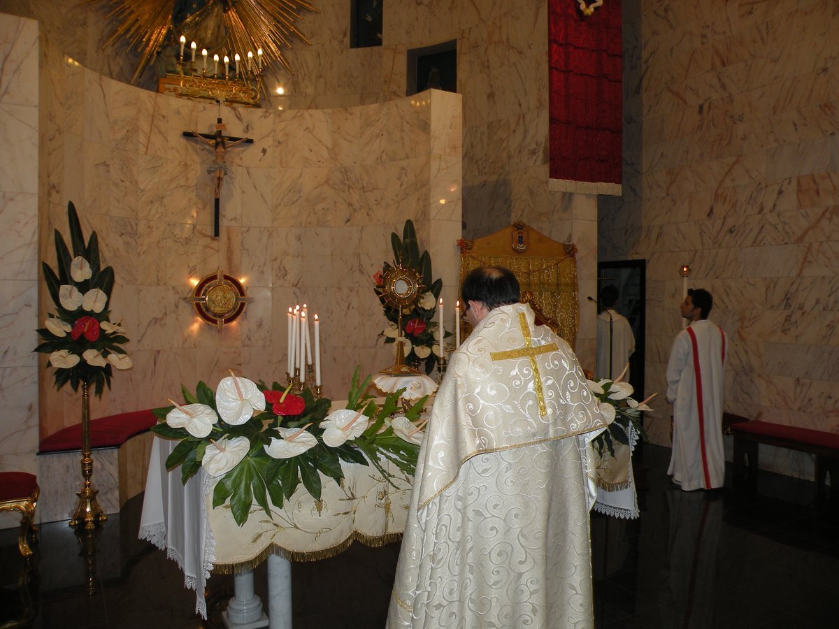 2012-venerdi-quarantore-00085.JPG