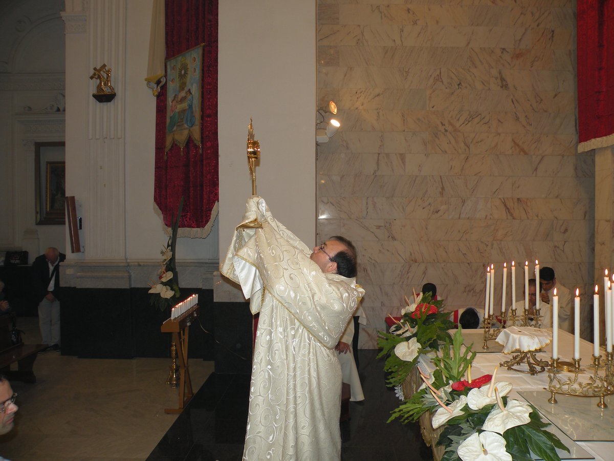 2012-venerdi-quarantore-00092.JPG