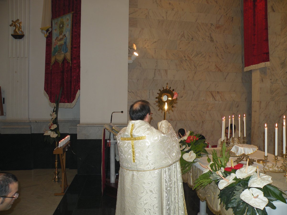 2012-venerdi-quarantore-00094.JPG