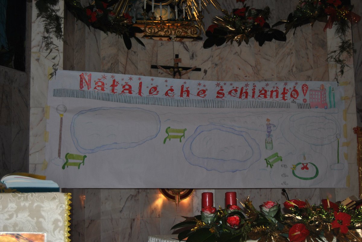 26-12-2012-recita-bimbi-00009.JPG