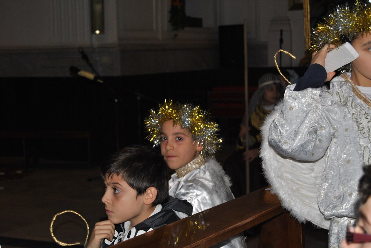 26-12-2012-recita-bimbi-00013.JPG