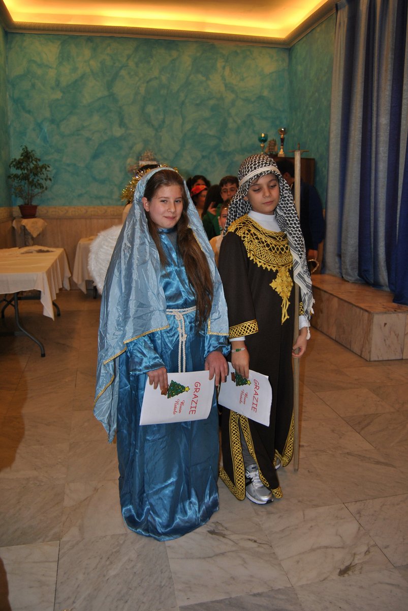 26-12-2012-recita-bimbi-00026.JPG