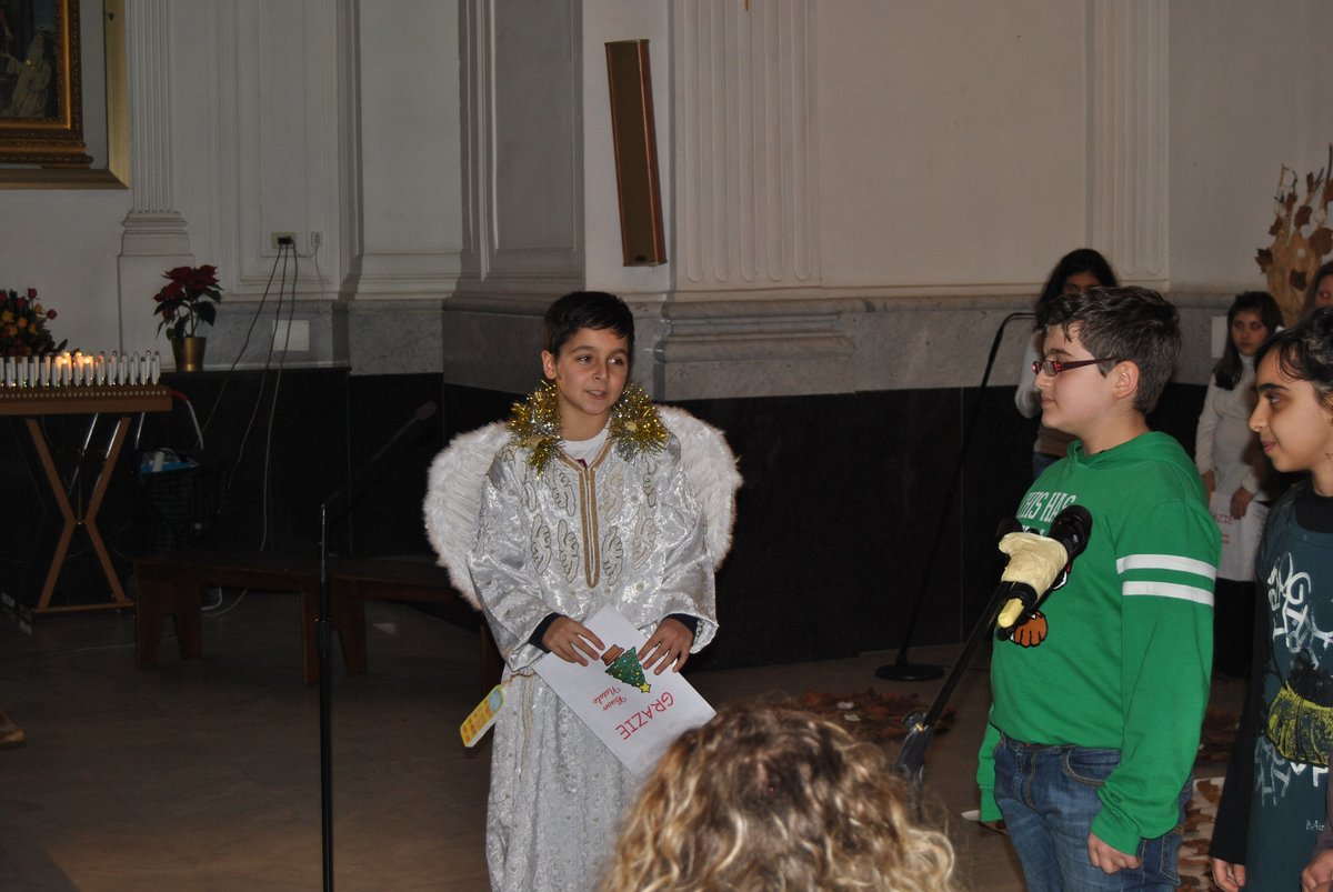 26-12-2012-recita-bimbi-00046.JPG