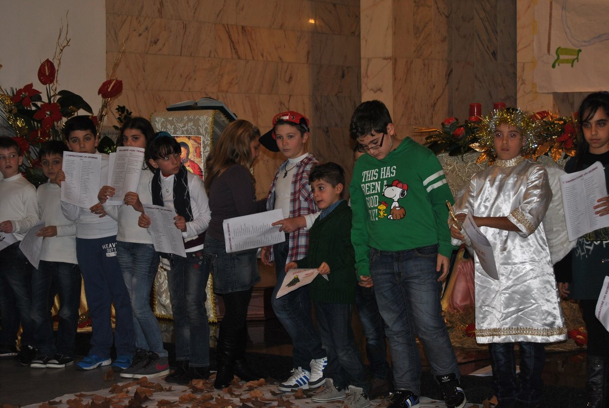 26-12-2012-recita-bimbi-00059.JPG