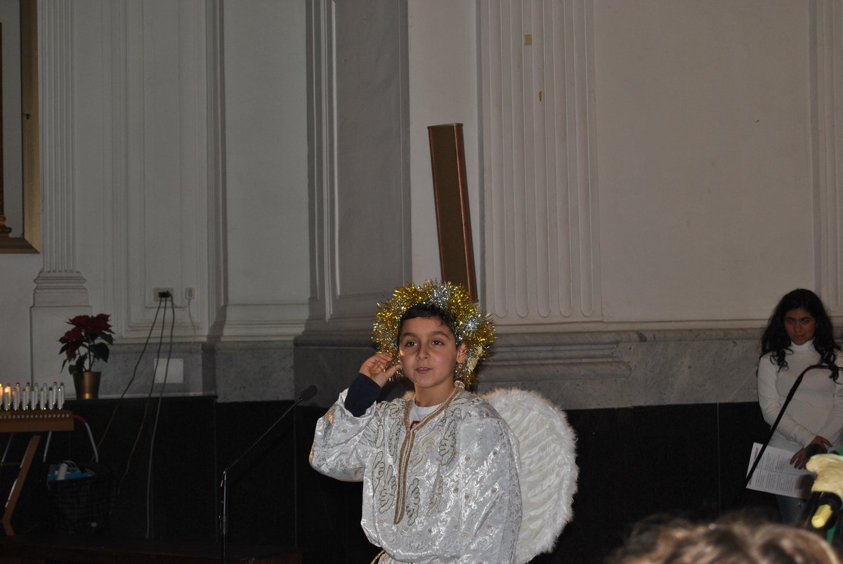 26-12-2012-recita-bimbi-00061.JPG